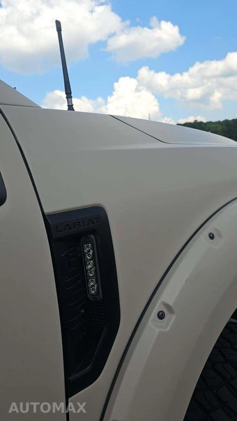 2022 Ford Super Duty F-250 Lariat Crew Cab Medium Bed - miniatura 25