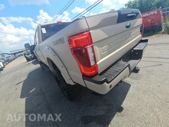 2022 Ford Super Duty F-250 Lariat Crew Cab Medium Bed - miniatura 6