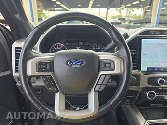 2022 Ford Super Duty F-250 Lariat Crew Cab Medium Bed - miniatura 10