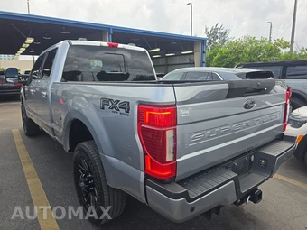 2022 Ford Super Duty F-250 Lariat Crew Cab Medium Bed - miniatura 6