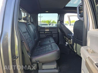 2022 Ford Super Duty F-250 Lariat Crew Cab Medium Bed - miniatura 16
