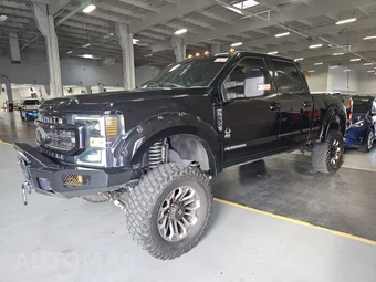 2022 Ford Super Duty F-250 Lariat Crew Cab Medium Bed