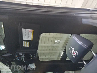 2022 Ford Super Duty F-250 Lariat Crew Cab Medium Bed - miniatura 17