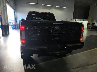 2022 Ford Super Duty F-250 Lariat Crew Cab Medium Bed - miniatura 5