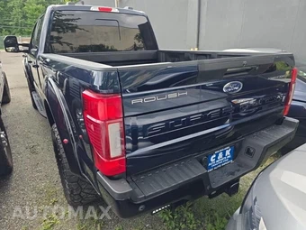 2022 Ford Super Duty F-250 Lariat Crew Cab Medium Bed - miniatura 14