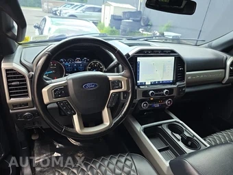 2022 Ford Super Duty F-250 Lariat Crew Cab Medium Bed - miniatura 23
