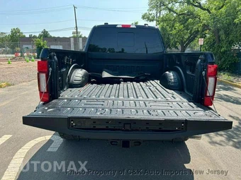 2022 Ford Super Duty F-250 Lariat Crew Cab Medium Bed - miniatura 39