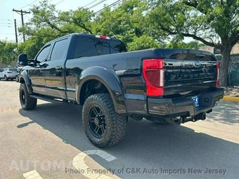 2022 Ford Super Duty F-250 Lariat Crew Cab Medium Bed - miniatura 40