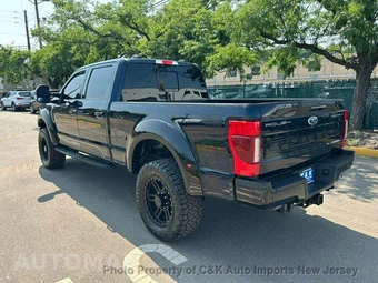 2022 Ford Super Duty F-250 Lariat Crew Cab Medium Bed - miniatura 41