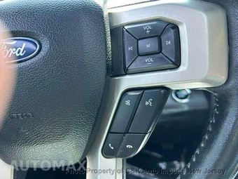 2022 Ford Super Duty F-250 Lariat Crew Cab Medium Bed - miniatura 71