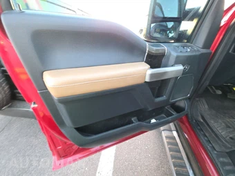 2022 Ford Super Duty F-250 Lariat Crew Cab Medium Bed - miniatura 15