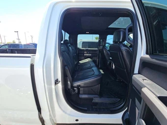 2022 Ford Super Duty F-250 Platinum Crew Cab Medium Bed - miniatura 15