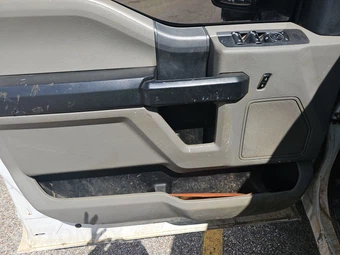 2022 Ford Super Duty F-250 XL Crew Cab Long Bed - miniatura 9
