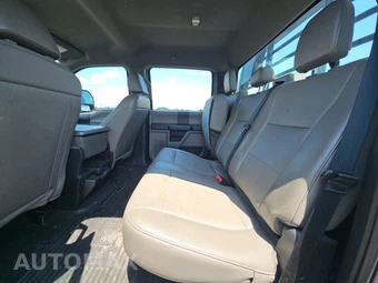 2022 Ford Super Duty F-250 XL Crew Cab Long Bed - miniatura 13