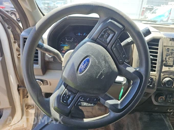 2022 Ford Super Duty F-250 XL Crew Cab Long Bed - miniatura 10