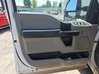 2022 Ford Super Duty F-250 XL Crew Cab Long Bed - miniatura 9