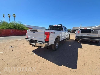 2022 Ford Super Duty F-250 XL Crew Cab Long Bed - miniatura 3