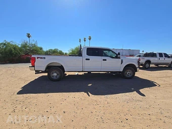 2022 Ford Super Duty F-250 XL Crew Cab Long Bed - miniatura 4
