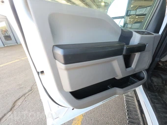 2022 Ford Super Duty F-250 XL Crew Cab Long Bed - miniatura 9