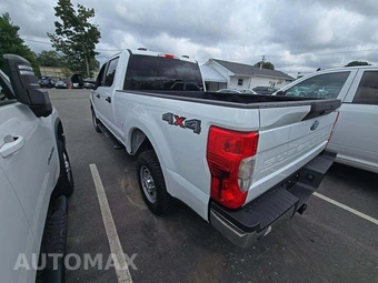 2022 Ford Super Duty F-250 XL Crew Cab Medium Bed - miniatura 2