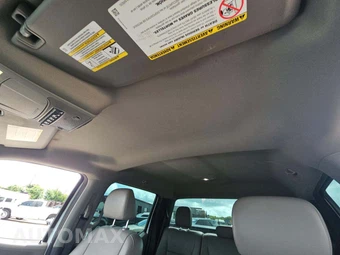 2022 Ford Super Duty F-250 XL Crew Cab Medium Bed - miniatura 8