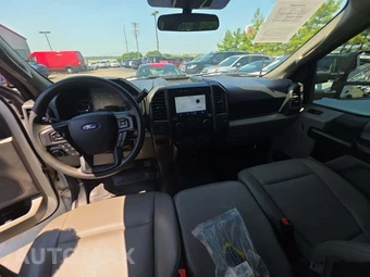 2022 Ford Super Duty F-250 XL Crew Cab Medium Bed - miniatura 10