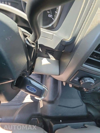 2022 Ford Super Duty F-250 XL Crew Cab Medium Bed - miniatura 8
