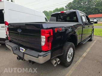 2022 Ford Super Duty F-250 XL Crew Cab Medium Bed - miniatura 3