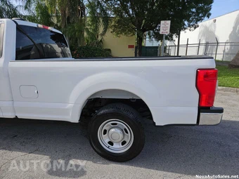 2022 Ford Super Duty F-250 XL Regular Cab Long Bed - miniatura 11