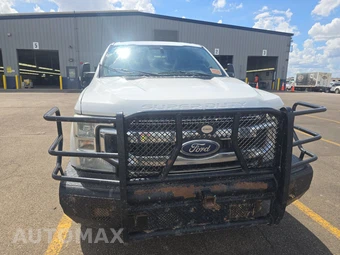 2022 Ford Super Duty F-250 XLT Crew Cab Long Bed - miniatura 2