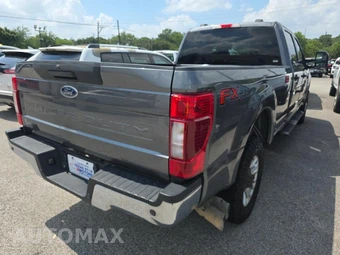 2022 Ford Super Duty F-250 XLT Crew Cab Long Bed - miniatura 4