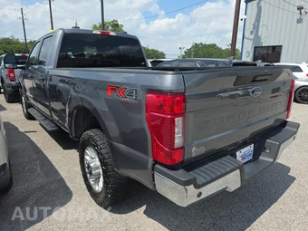 2022 Ford Super Duty F-250 XLT Crew Cab Long Bed - miniatura 6