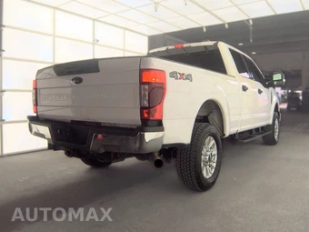 2022 Ford Super Duty F-250 XLT Crew Cab Medium Bed - miniatura 4