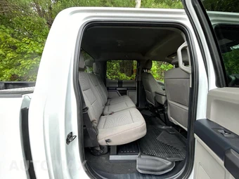2022 Ford Super Duty F-250 XLT Crew Cab Medium Bed - miniatura 10