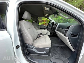 2022 Ford Super Duty F-250 XLT Crew Cab Medium Bed - miniatura 11
