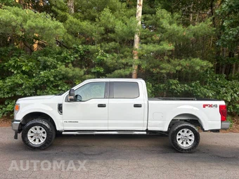 2022 Ford Super Duty F-250 XLT Crew Cab Medium Bed - miniatura 3