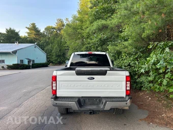2022 Ford Super Duty F-250 XLT Crew Cab Medium Bed - miniatura 8