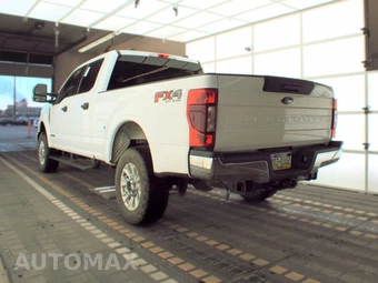 2022 Ford Super Duty F-250 XLT Crew Cab Medium Bed - miniatura 6