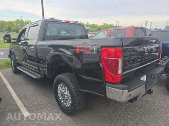 2022 Ford Super Duty F-250 XLT Crew Cab Medium Bed - miniatura 2