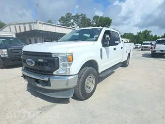 2022 Ford Super Duty F-350 Cab Chassis XL Crew Cab
