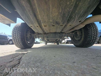 2022 Ford Super Duty F-350 Cab Chassis XL Crew Cab - miniatura 11