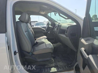 2022 Ford Super Duty F-350 Cab Chassis XL Crew Cab - miniatura 14