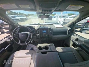 2022 Ford Super Duty F-350 Cab Chassis XL Crew Cab - miniatura 7
