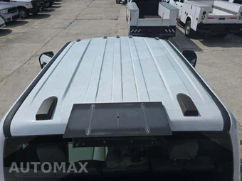 2022 Ford Super Duty F-350 Cab Chassis XL Crew Cab - miniatura 9