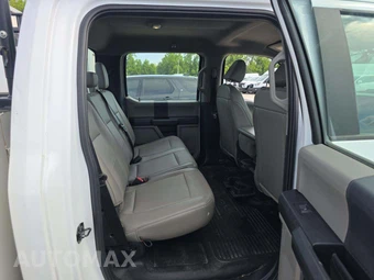 2022 Ford Super Duty F-350 Cab Chassis XL Crew Cab DRW - miniatura 15