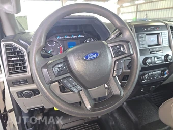 2022 Ford Super Duty F-350 Cab Chassis XL Crew Cab DRW - miniatura 10