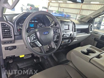 2022 Ford Super Duty F-350 Cab Chassis XL Crew Cab DRW - miniatura 11