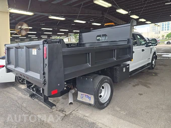 2022 Ford Super Duty F-350 Cab Chassis XL Crew Cab DRW - miniatura 4