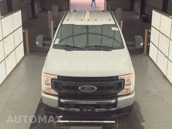 2022 Ford Super Duty F-350 Cab Chassis XL Crew Cab DRW - miniatura 2