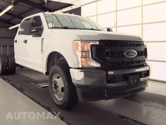 2022 Ford Super Duty F-350 Cab Chassis XL Crew Cab DRW - miniatura 3